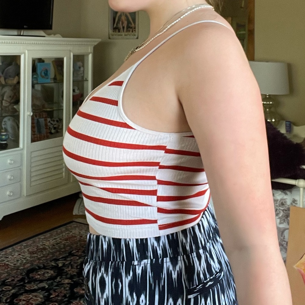 Striped Cropped Tank - Picture 2 of 4